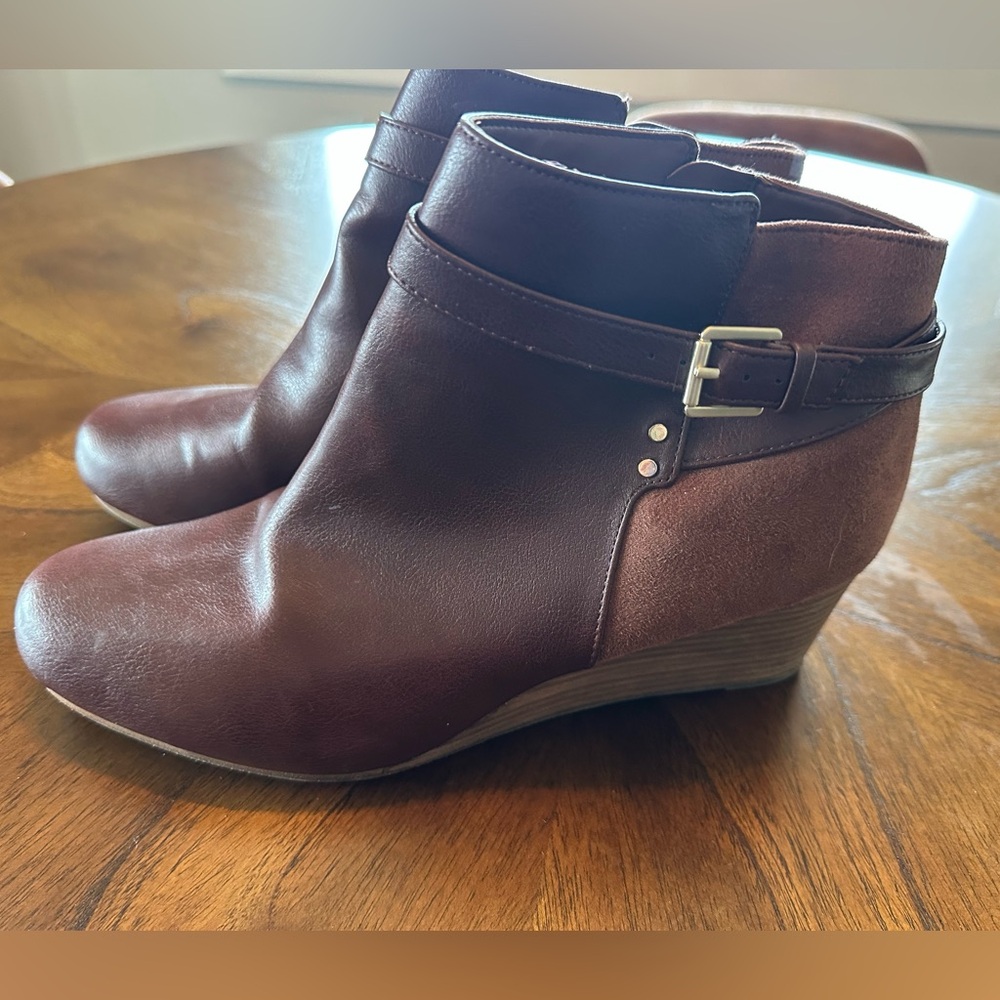 Dr Scholls-Elegant Brown Ankle Boots